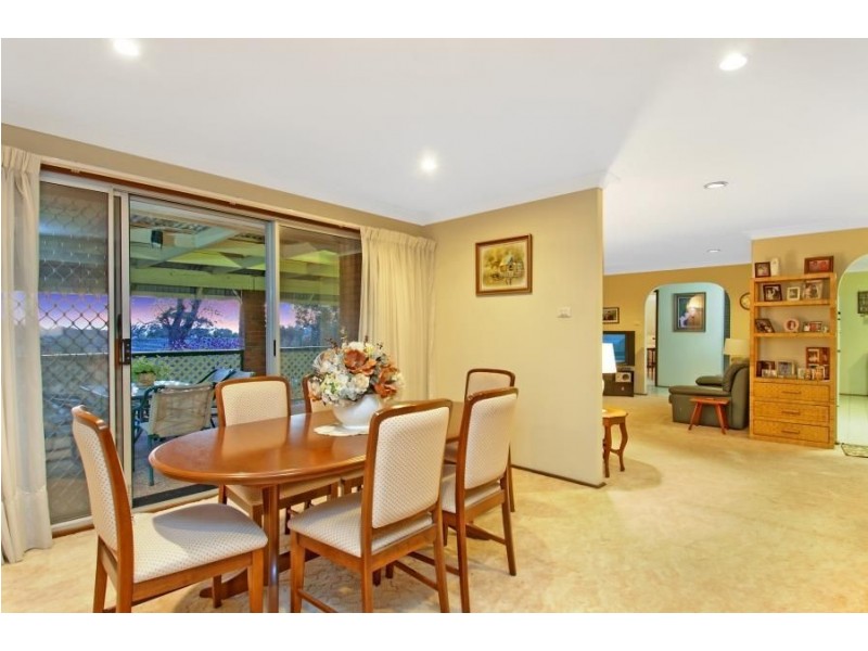 15 Jamberoo Avenue, Baulkham Hills NSW 2153