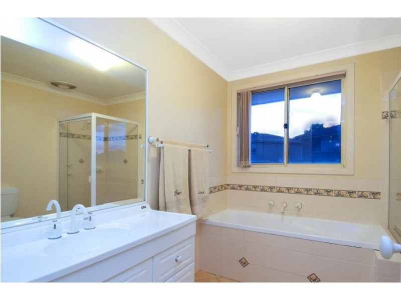 14 Teawa Crescent, Glenwood NSW 2768