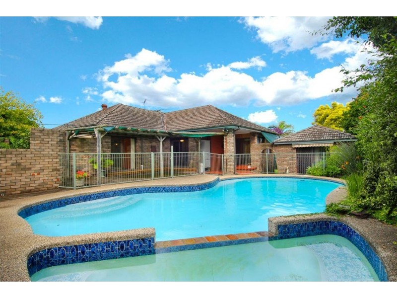 12 Tarana Crescent, Baulkham Hills NSW 2153