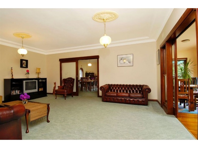 12 Tarana Crescent, Baulkham Hills NSW 2153