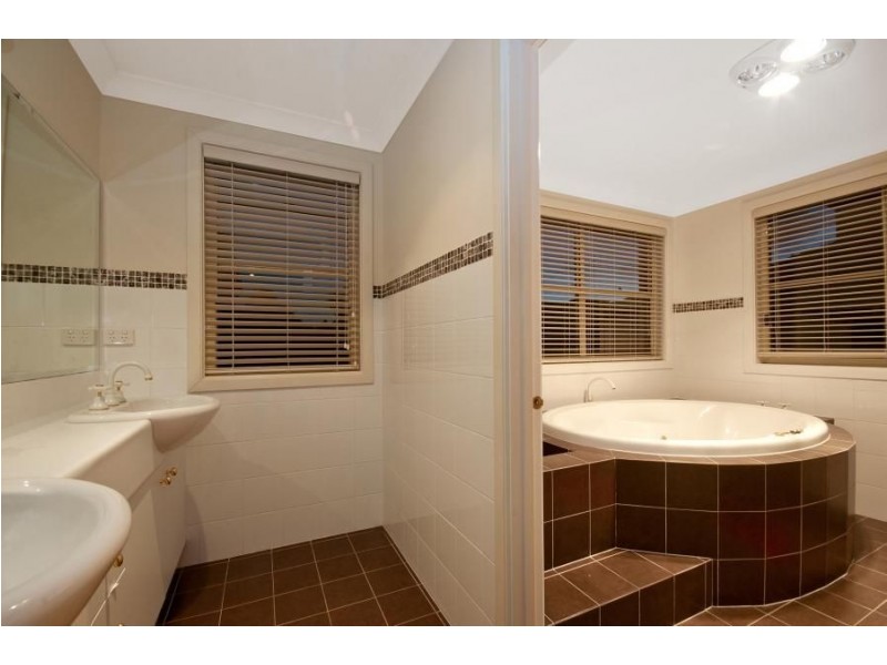 5 Northridge Avenue, Bella Vista NSW 2153