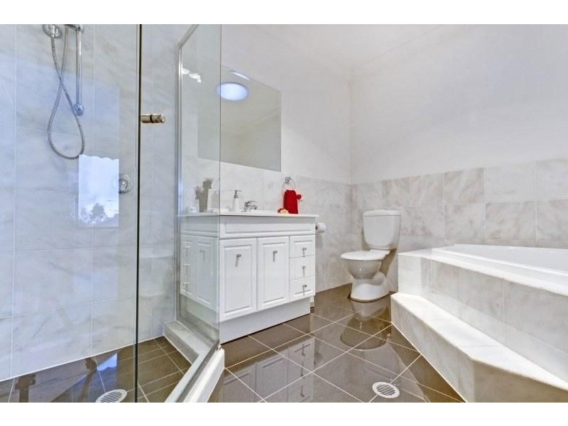 5 Valadon Place, Bella Vista NSW 2153