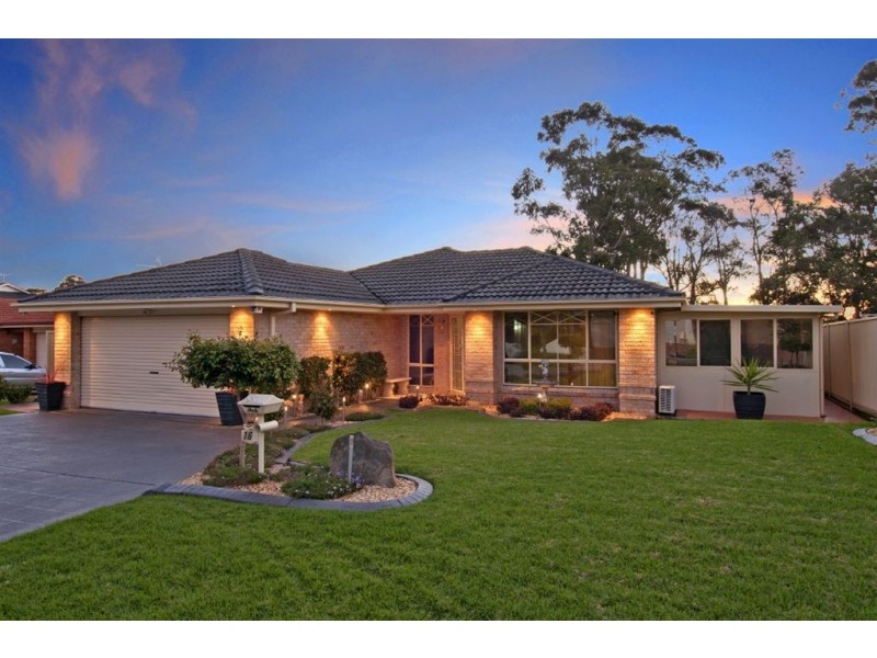 16 Harcourt Grove, Glenwood NSW 2768