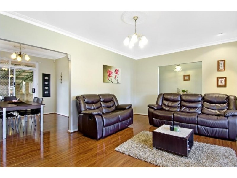 14 Ixion Street, Winston Hills NSW 2153