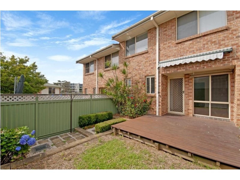 4/2 Canyon Road, Baulkham Hills NSW 2153