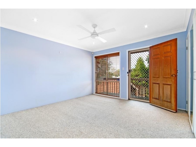 4/2 Canyon Road, Baulkham Hills NSW 2153