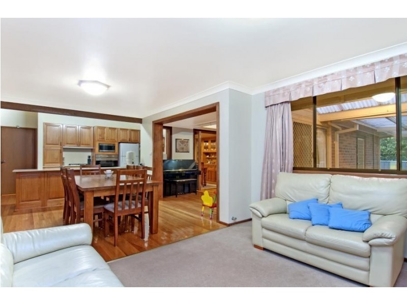 8 Kerwick Court, Baulkham Hills NSW 2153