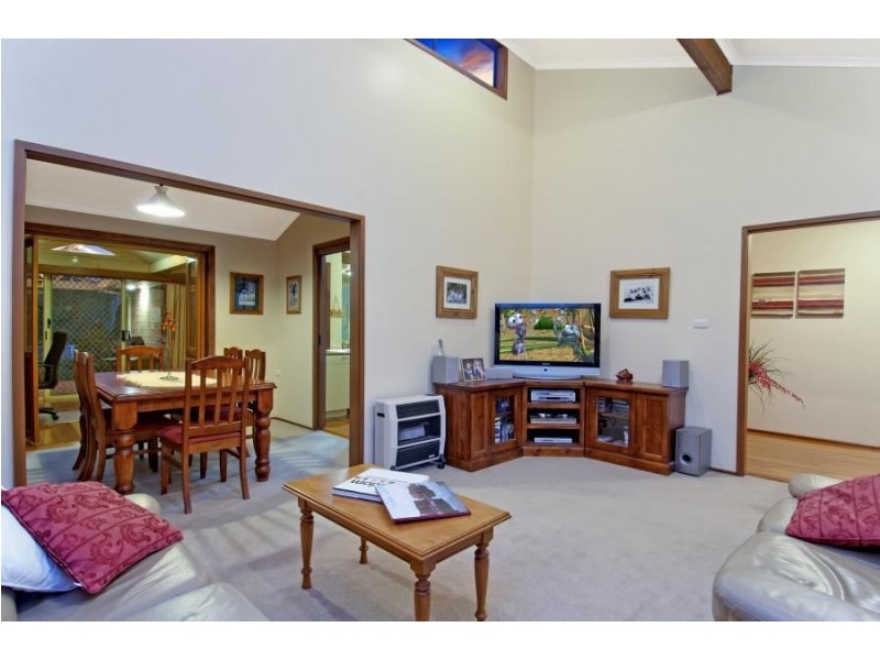 8 Kerwick Court, Baulkham Hills NSW 2153