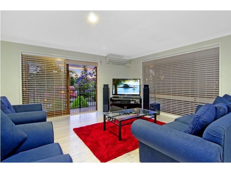 100 Cropley Drive, Baulkham Hills NSW 2153