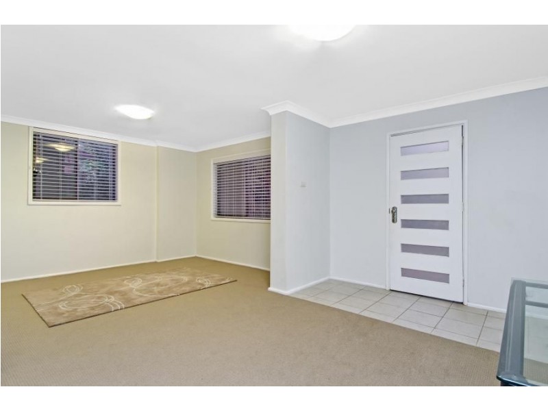 100 Cropley Drive, Baulkham Hills NSW 2153