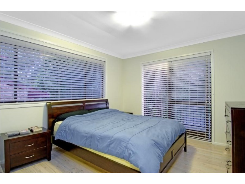 100 Cropley Drive, Baulkham Hills NSW 2153