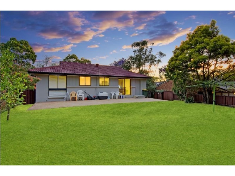 100 Cropley Drive, Baulkham Hills NSW 2153