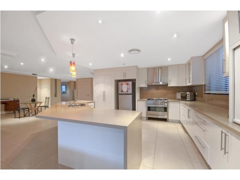 80 Edgewater Drive, Bella Vista NSW 2153