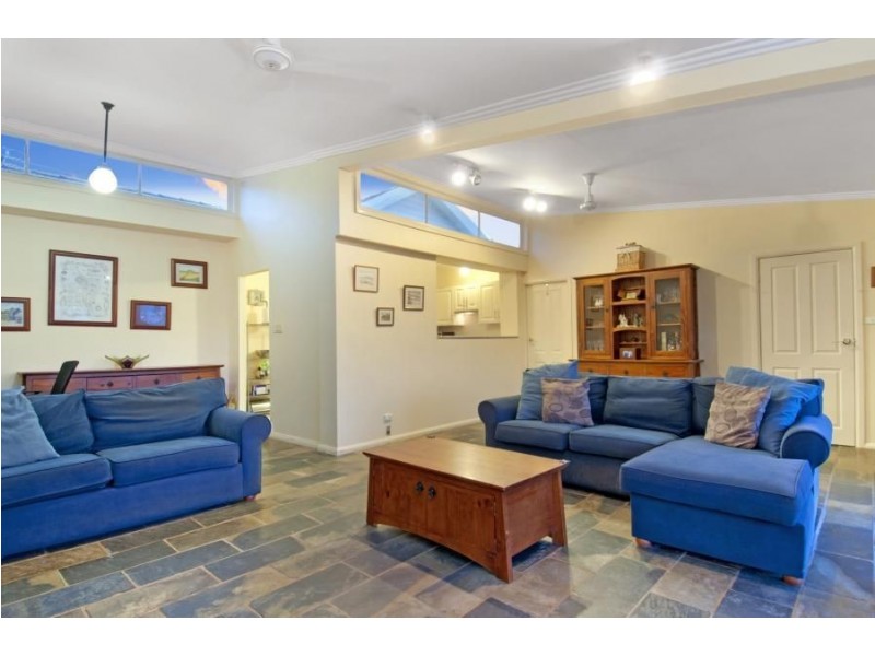 22 Moxhams Road, Northmead NSW 2152