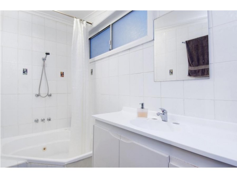 22 Moxhams Road, Northmead NSW 2152