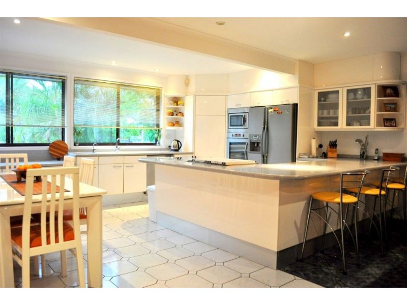 9 Larken Avenue, Baulkham Hills NSW 2153