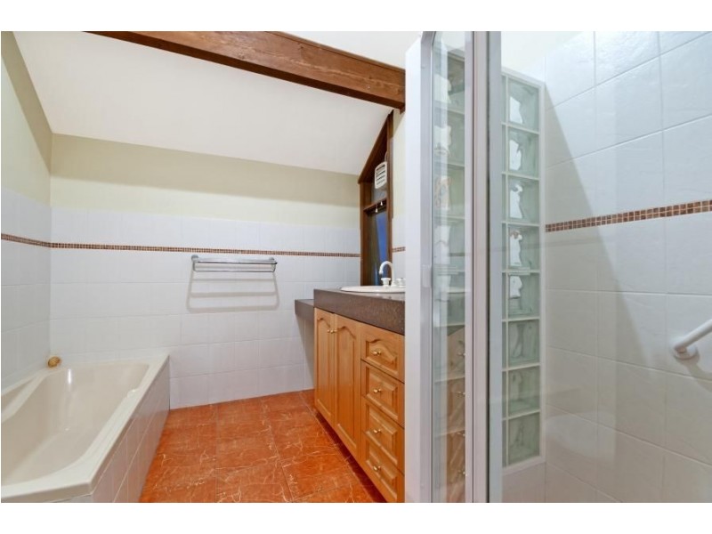 8 Eather Avenue, North Rocks NSW 2151