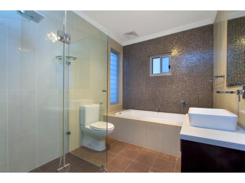 7b Woodlands Street, Baulkham Hills NSW 2153