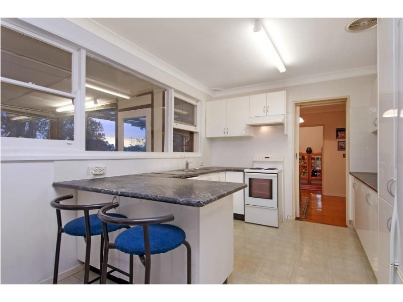 11 Almeria Avenue, Baulkham Hills NSW 2153