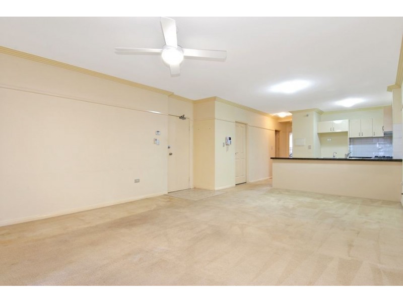 17/392 Windsor Road, Baulkham Hills NSW 2153