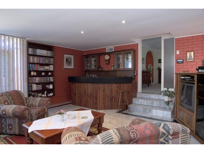 11 Caroline Chisholm Drive, Winston Hills NSW 2153