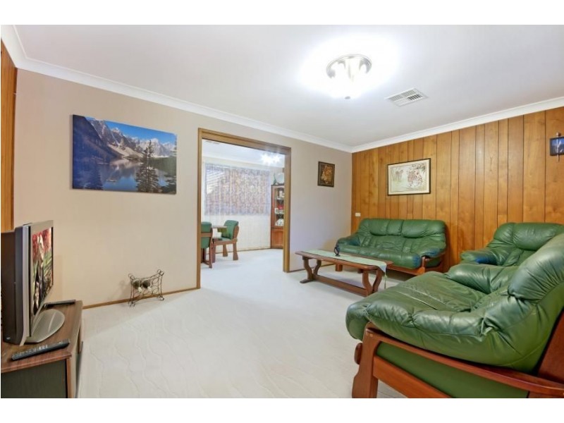 25 Twain Street, Winston Hills NSW 2153