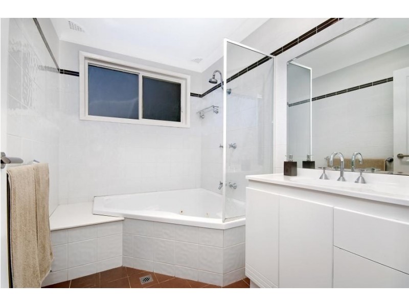 15 Caithness Crescent, Winston Hills NSW 2153