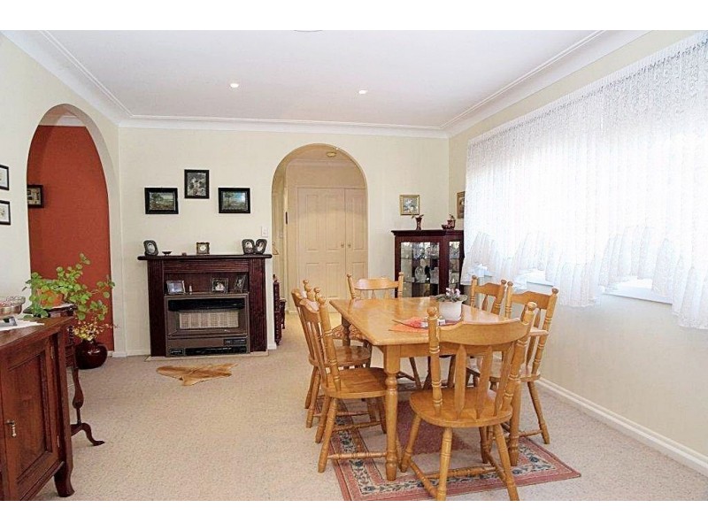 11 Caroline Chisholm Drive, Winston Hills NSW 2153