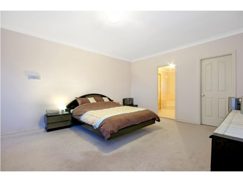 23 Brokenwood Place, Baulkham Hills NSW 2153