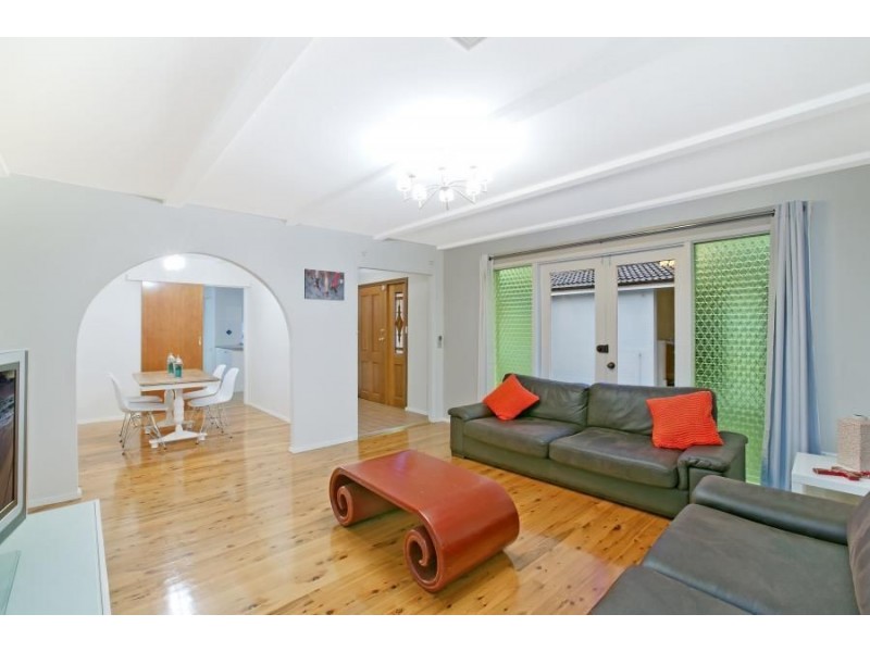 12 Glanmire Road, Baulkham Hills NSW 2153