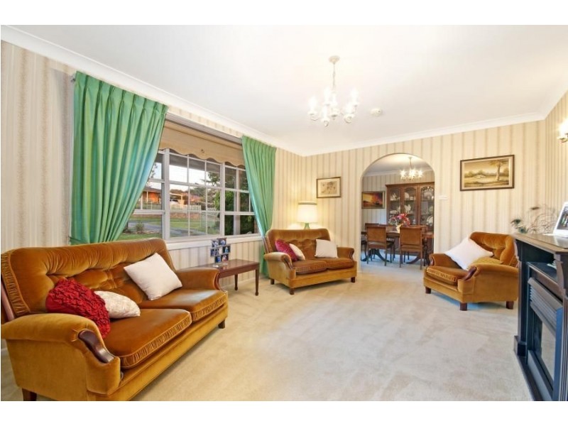 42 Buckingham Road, Baulkham Hills NSW 2153