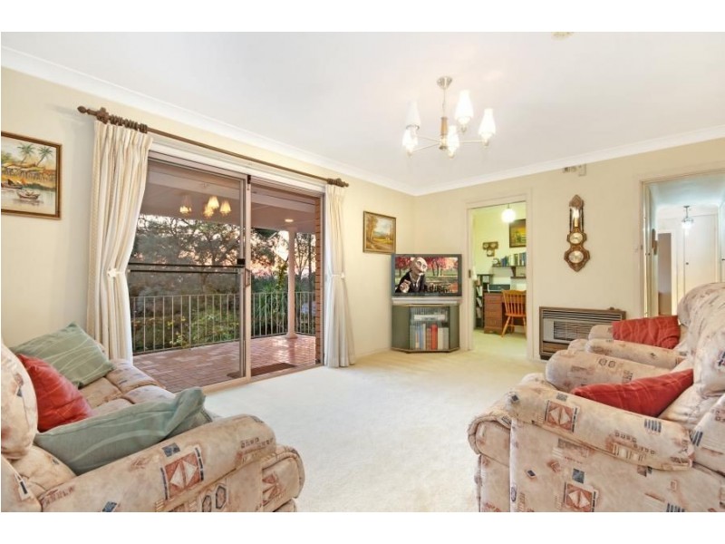42 Buckingham Road, Baulkham Hills NSW 2153