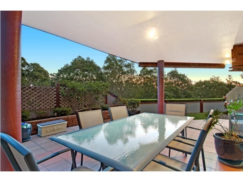25 Castle Pines Drive, Baulkham Hills NSW 2153