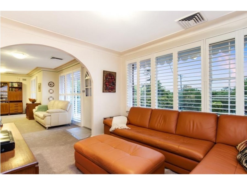 4 Somerset Drive, North Rocks NSW 2151