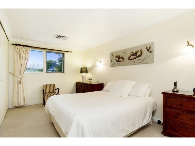 4 Somerset Drive, North Rocks NSW 2151