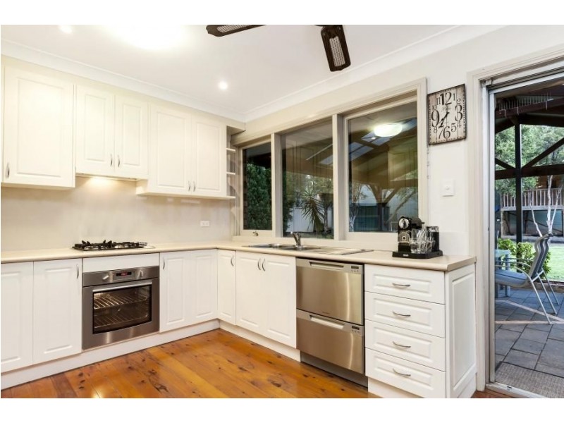 18 Lambert Crescent, Baulkham Hills NSW 2153