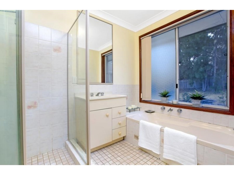 6 Albion Place, Baulkham Hills NSW 2153