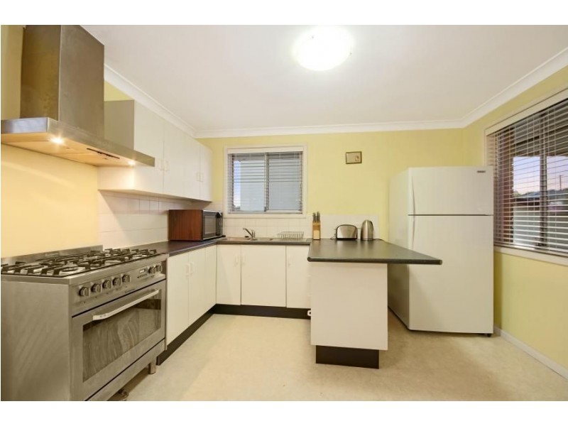 11 Athabaska Avenue, Seven Hills NSW 2147