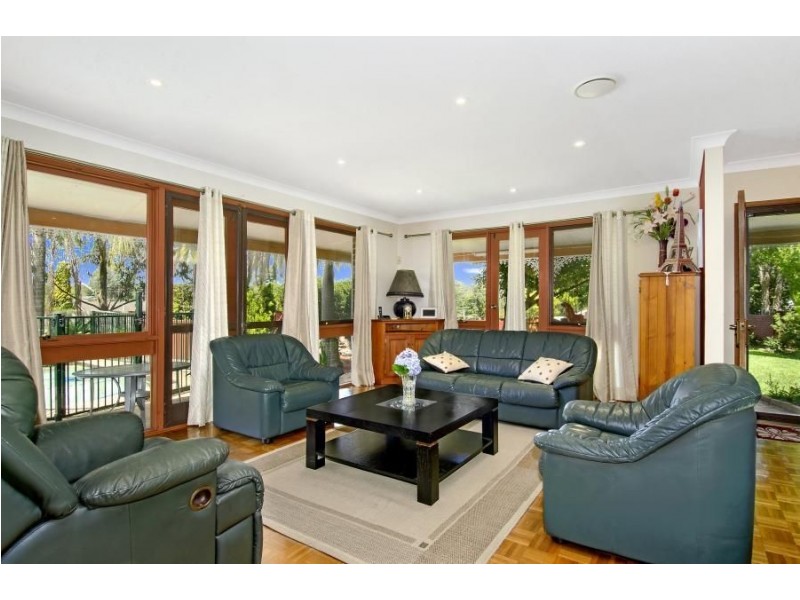 1 Palace Road, Baulkham Hills NSW 2153
