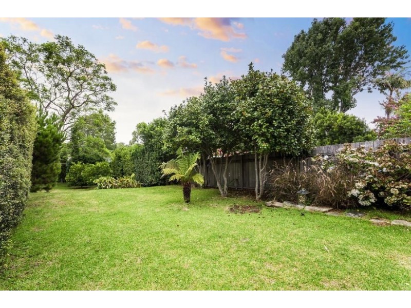 24 Linton Street, Baulkham Hills NSW 2153