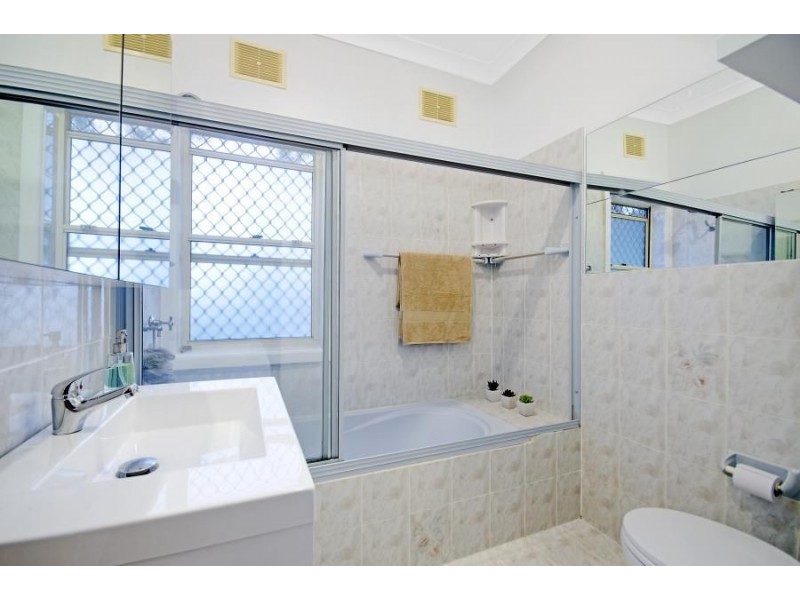 5 Haynes Avenue, Seven Hills NSW 2147