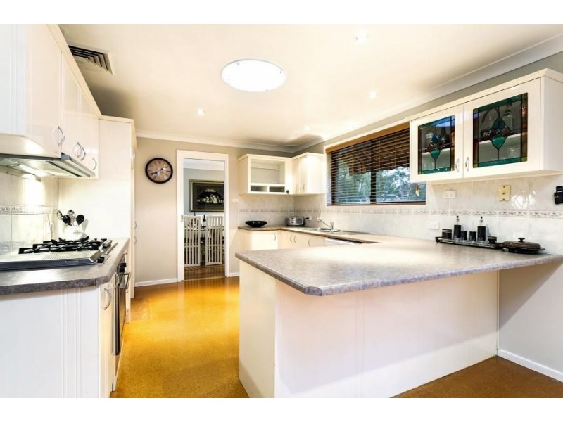 5 Grevillea Grove, Baulkham Hills NSW 2153