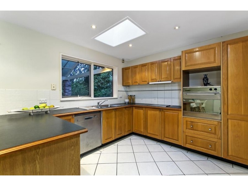 4 Randal Crescent, North Rocks NSW 2151