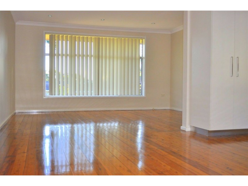 12 Gordon Avenue, Castle Hill NSW 2154