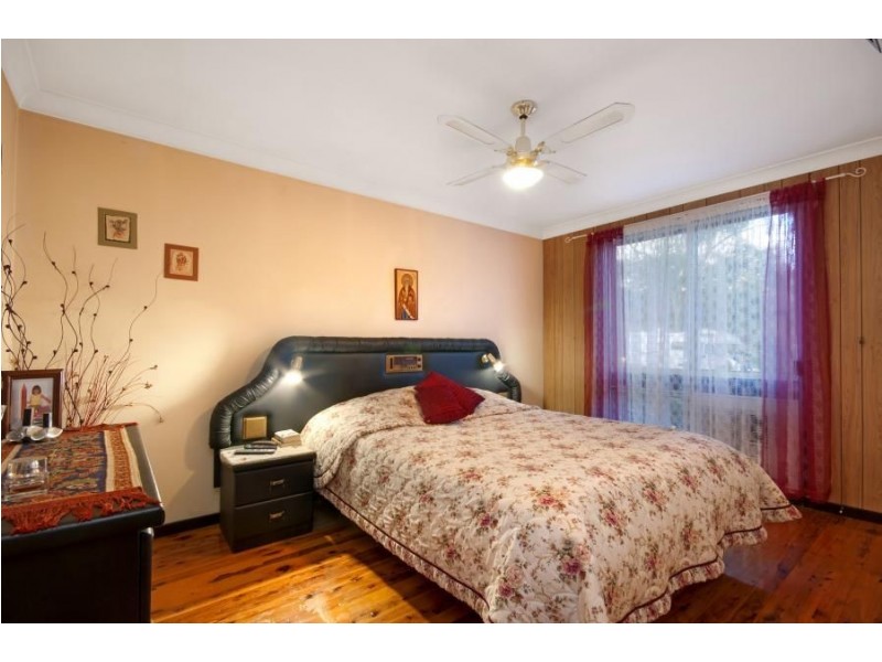 261 Madagascar Drive, Kings Park NSW 2148