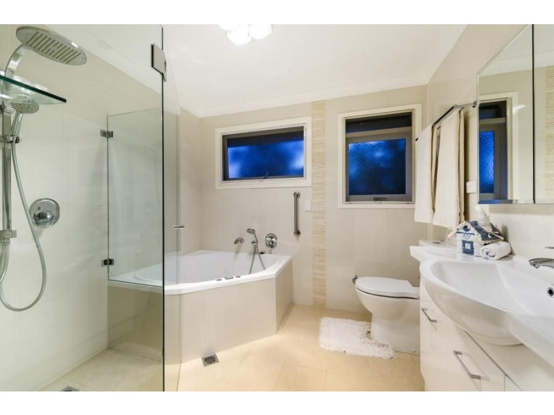 5 Woodhill Street, Castle Hill NSW 2154