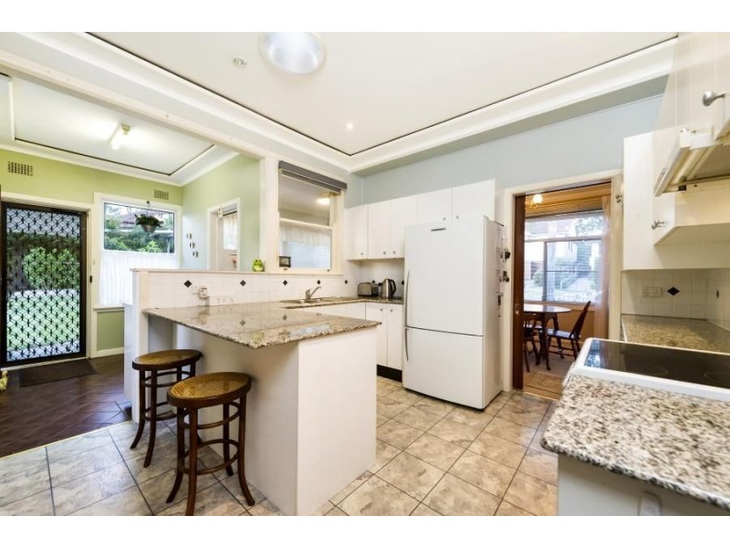 16 Bimbadeen Street, Epping NSW 2121