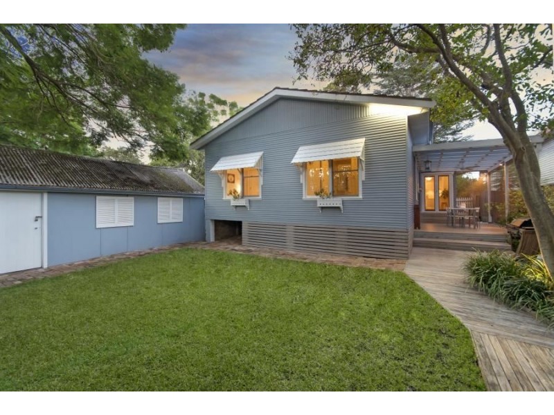 6 Hayes Avenue, Northmead NSW 2152