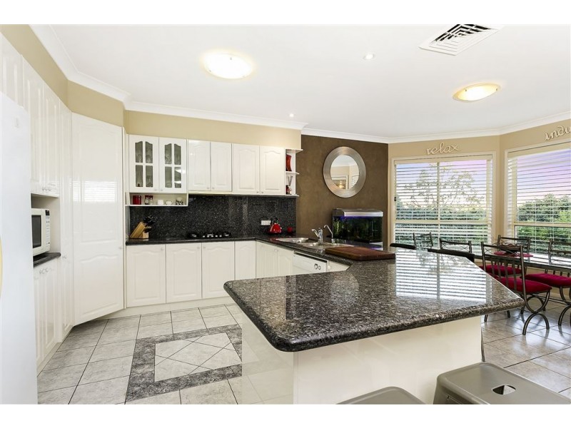 28 Eastbourne Way, Bella Vista NSW 2153