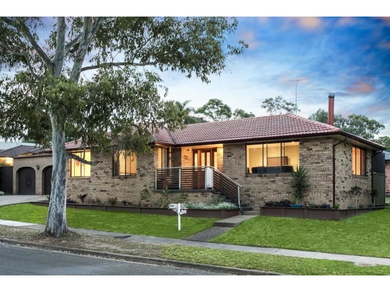 252 Madagascar Drive, Kings Park NSW 2148